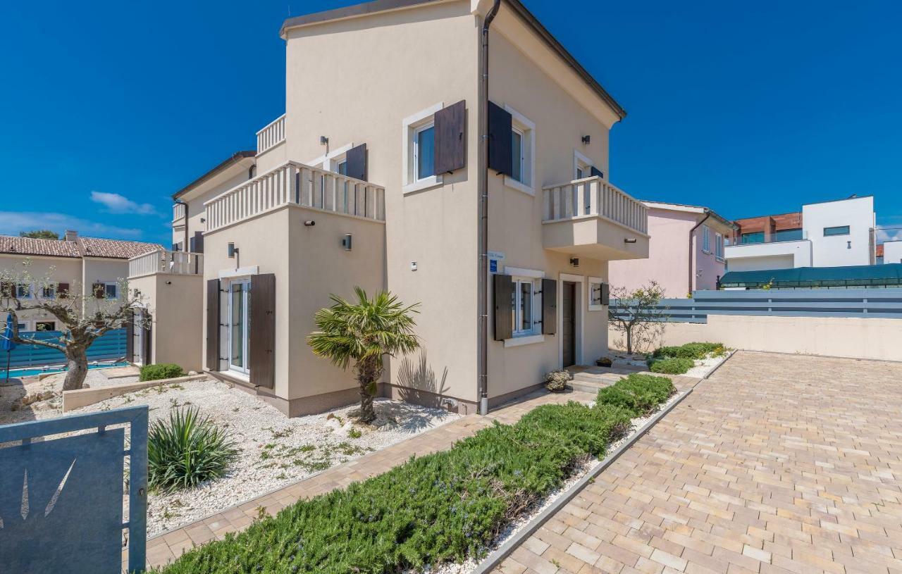 Villa Castagna Near The Sea With Private Pool And Sauna 普莱曼图拉 外观 照片